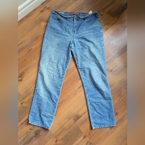 Gloria Vanderbilt Light Blue Straight Leg Jeans